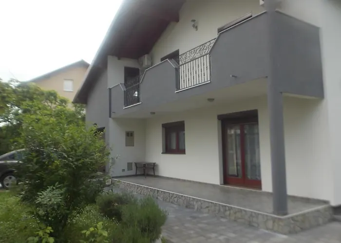 Kuca Za Odmor V&e Vila Bihac